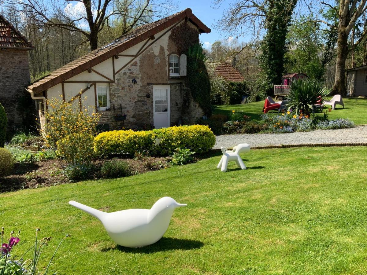 Le Moulin De La Castellerie Bed and Breakfast Moon-sur-Elle Eksteriør billede